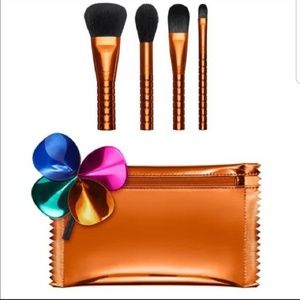 MAC Pretty Shiny Things bag and brushes set